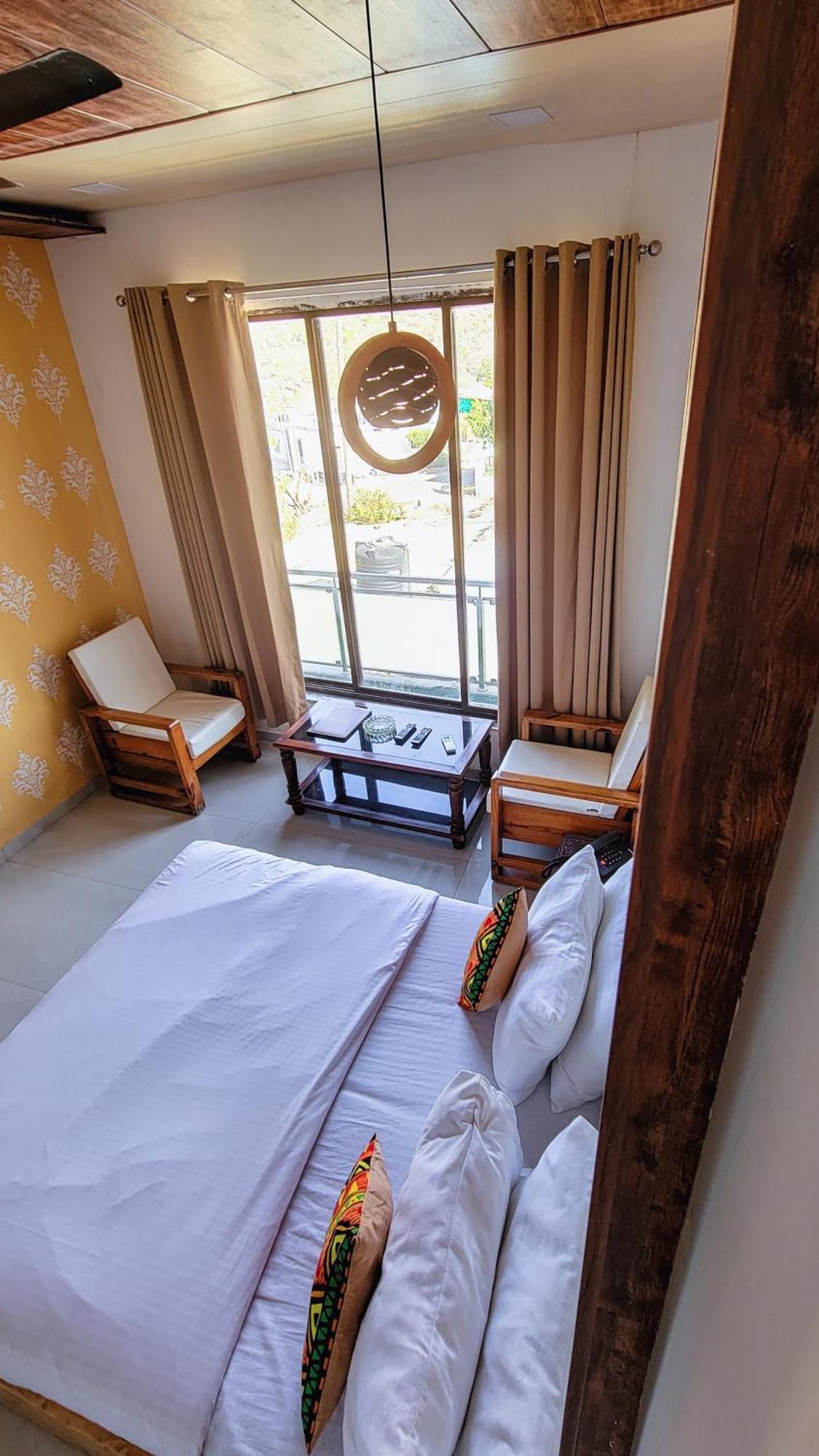 Rudraksha Inn Mount Abu Dış mekan fotoğraf