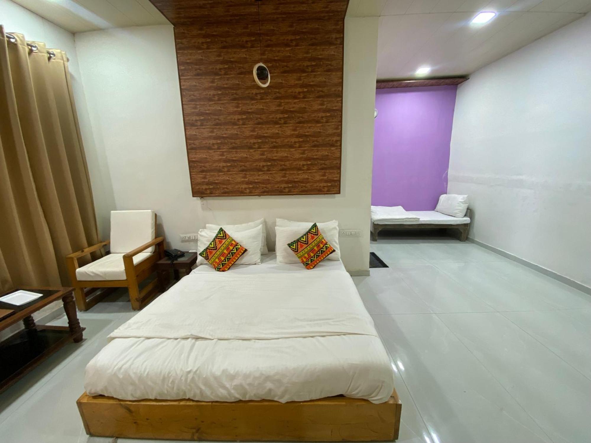Rudraksha Inn Mount Abu Dış mekan fotoğraf