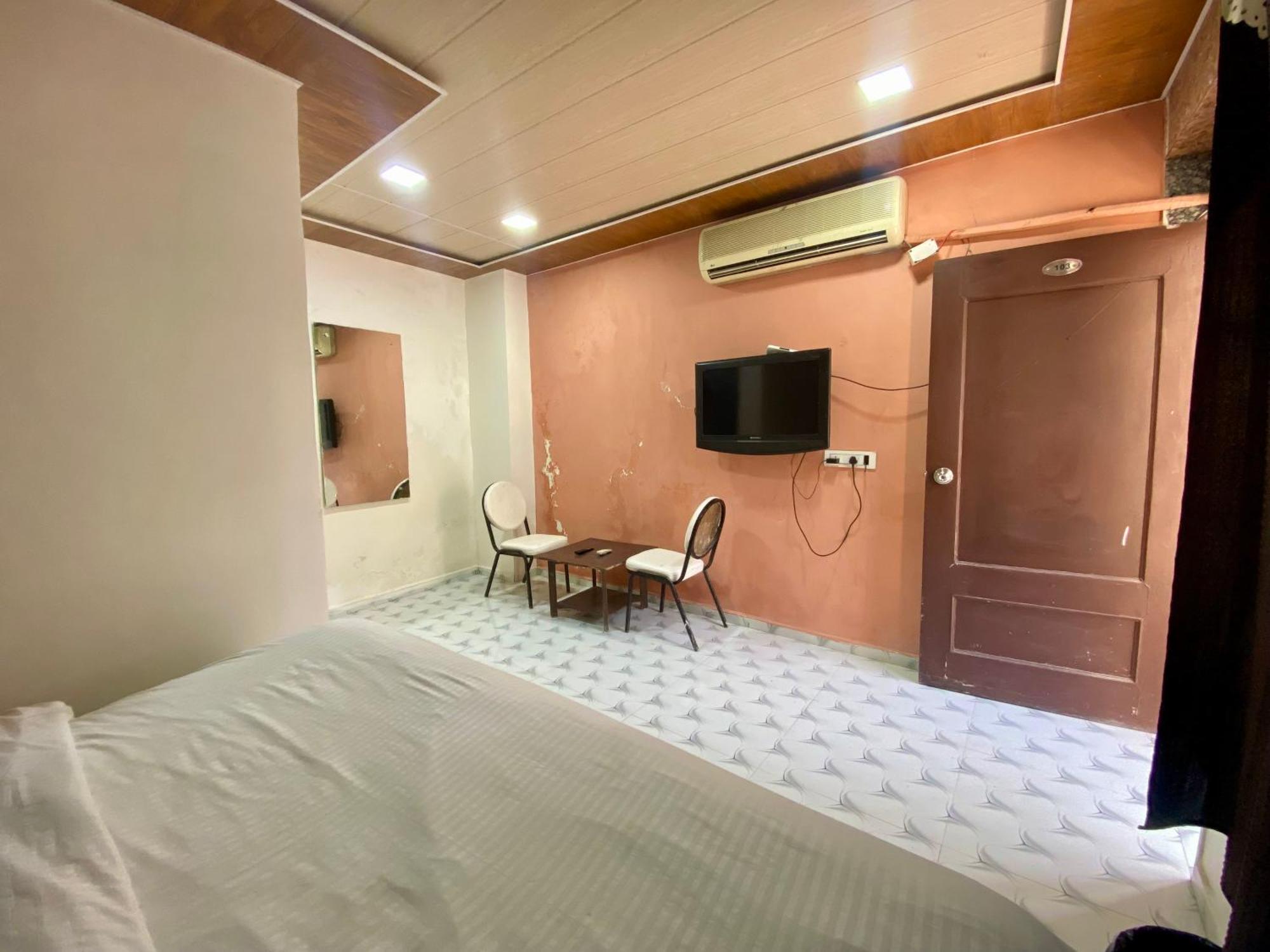Rudraksha Inn Mount Abu Dış mekan fotoğraf